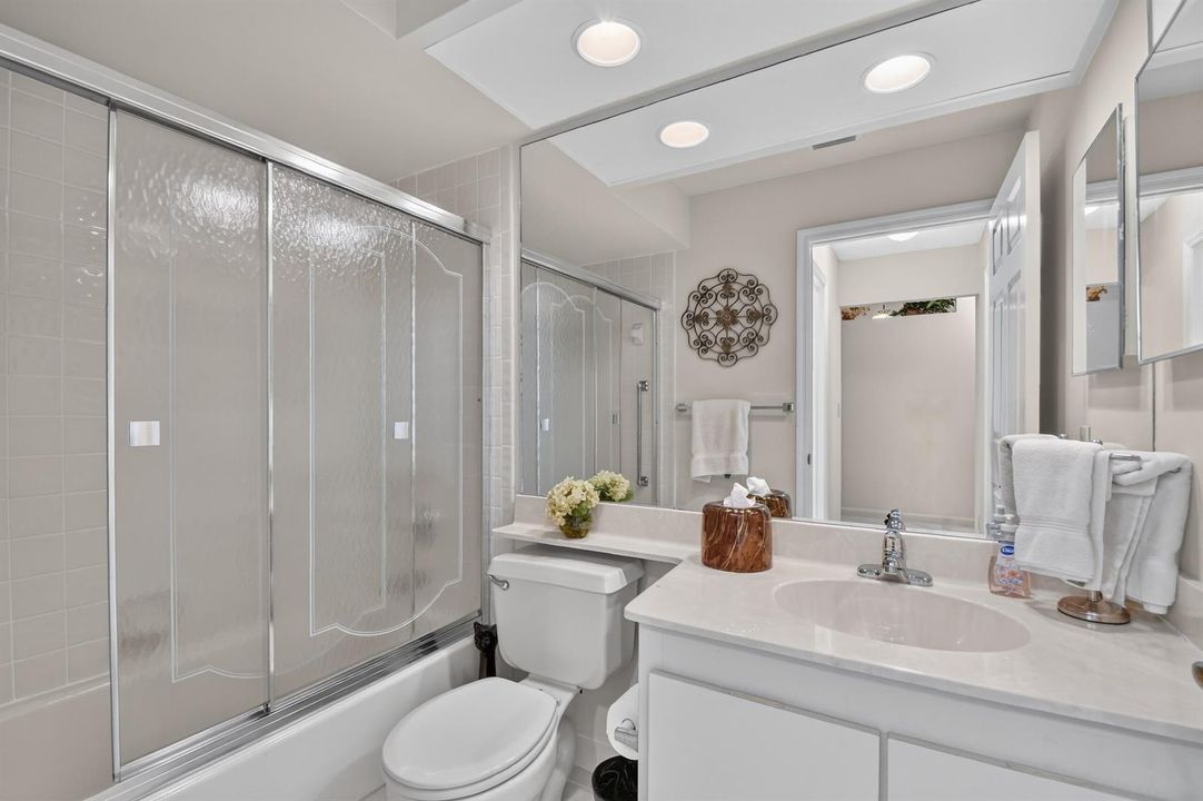 Guest Bath 1