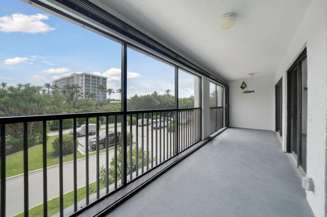 Screened Patio