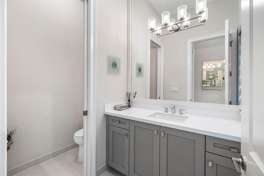 4th Bathroom