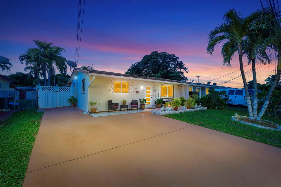 7020 SW 20th St_014