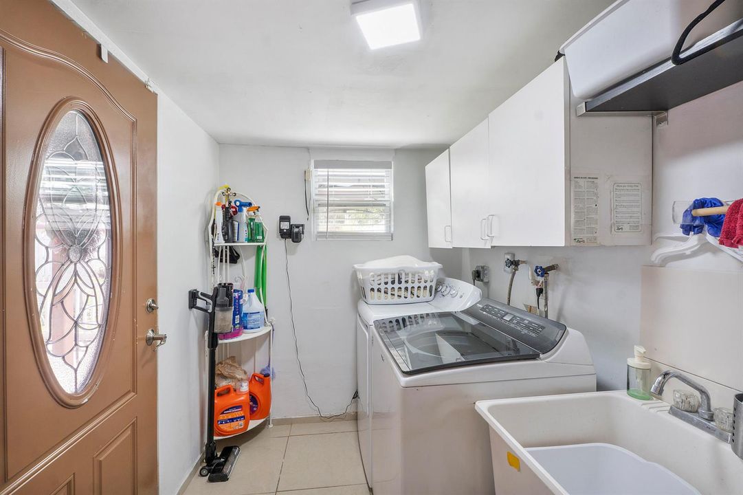 7020 SW 20th St_033