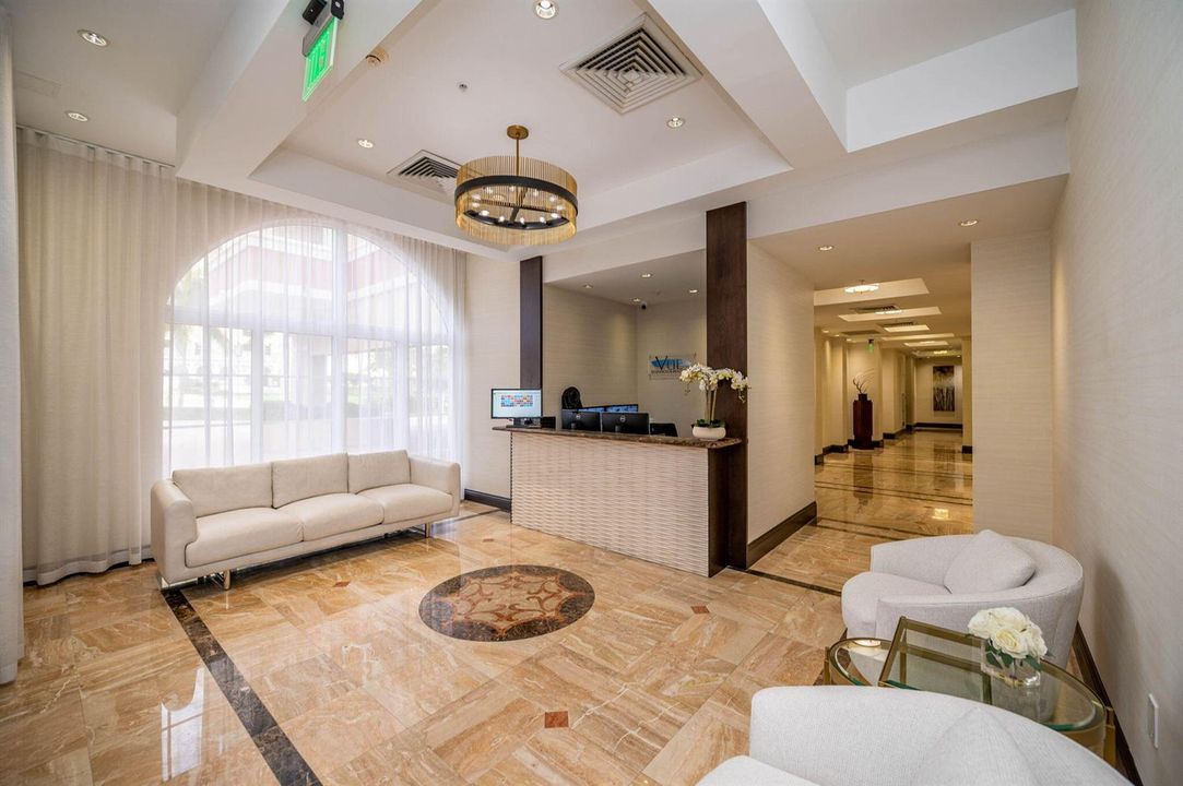 51-web-or-mls-2001-n-ocean-blvd-605