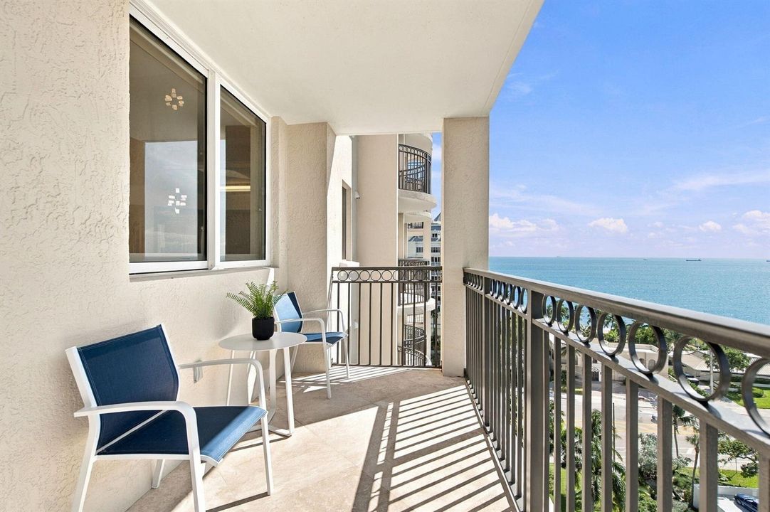 55-web-or-mls-2001-n-ocean-blvd-1102
