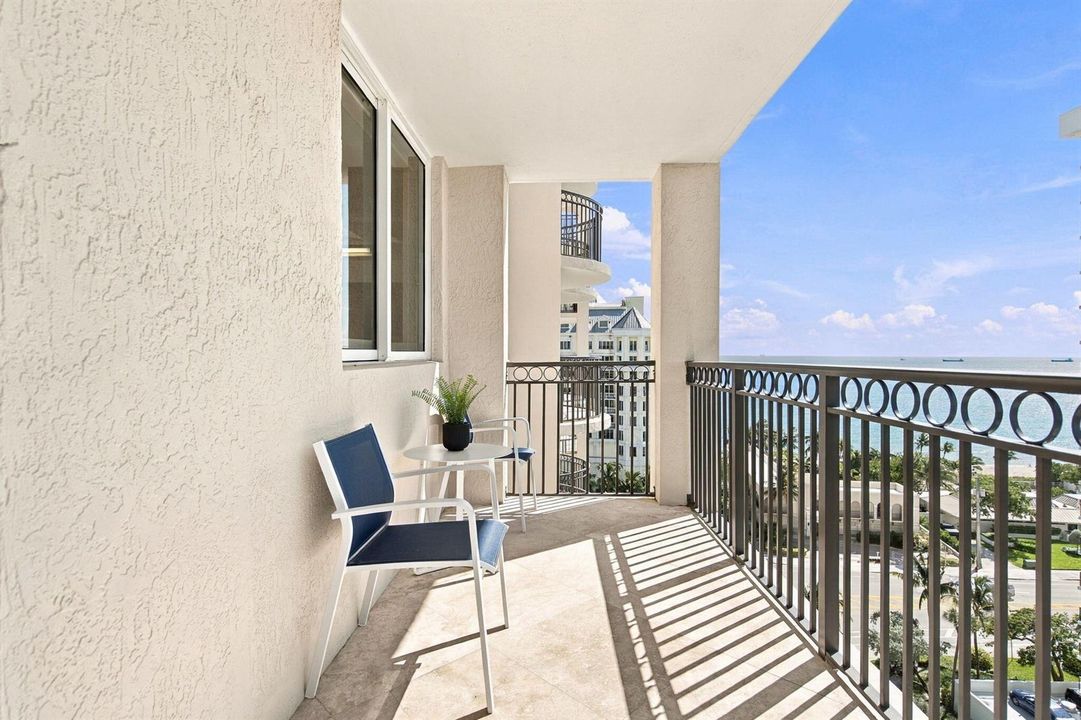 26-web-or-mls-2001-n-ocean-blvd-1102
