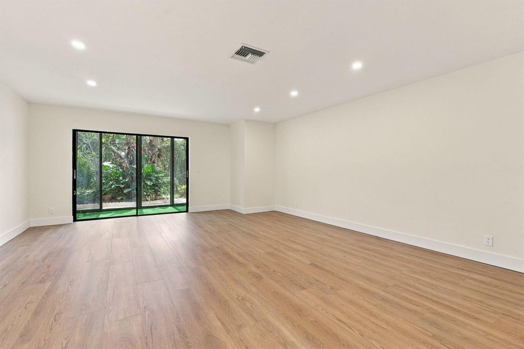 Living / Dining