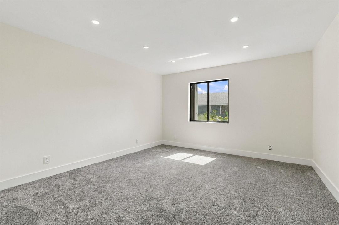 Primary suite