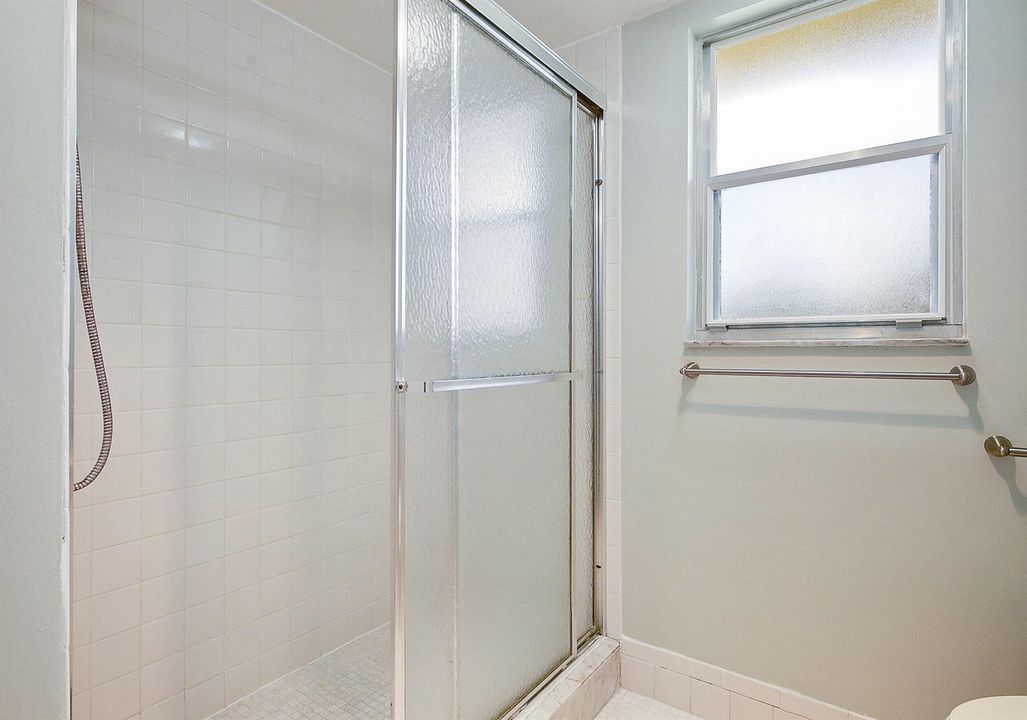 MASTER BTH SHOWER