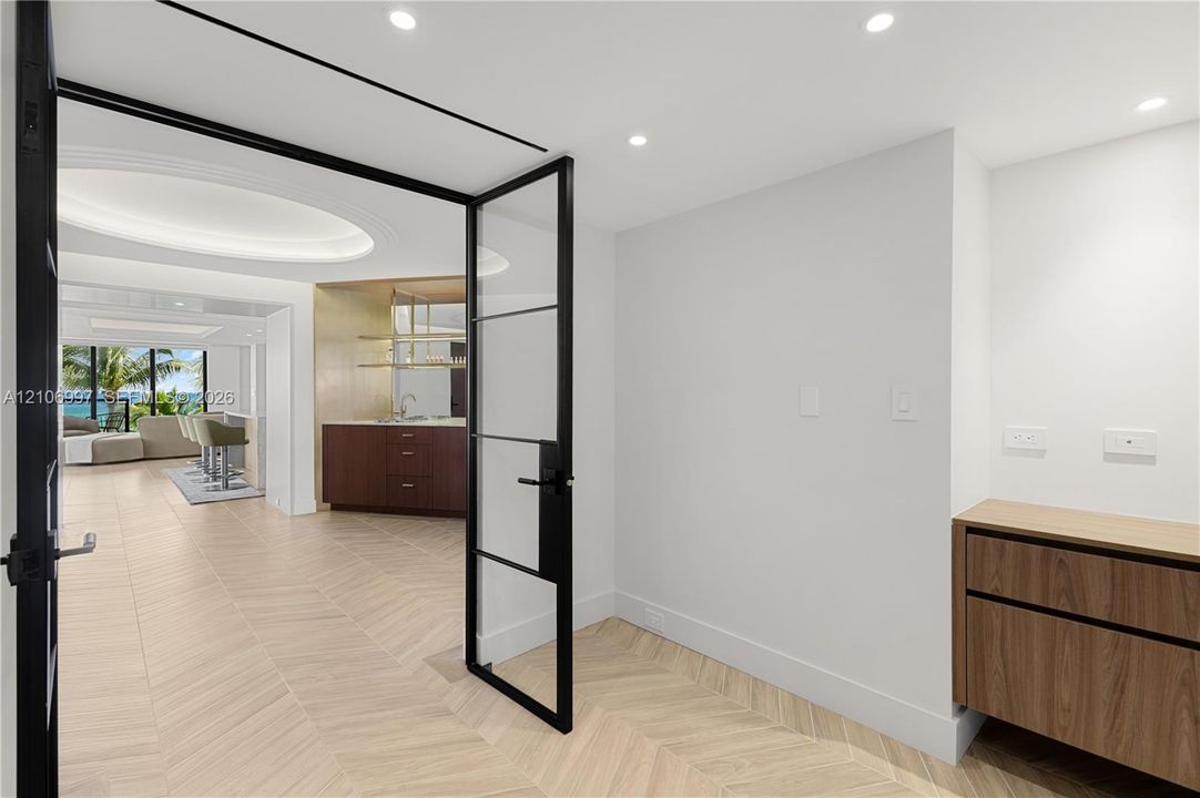 En Venta: $6,900,000 (4 camas, 3 baños, 3567 Pies cuadrados)