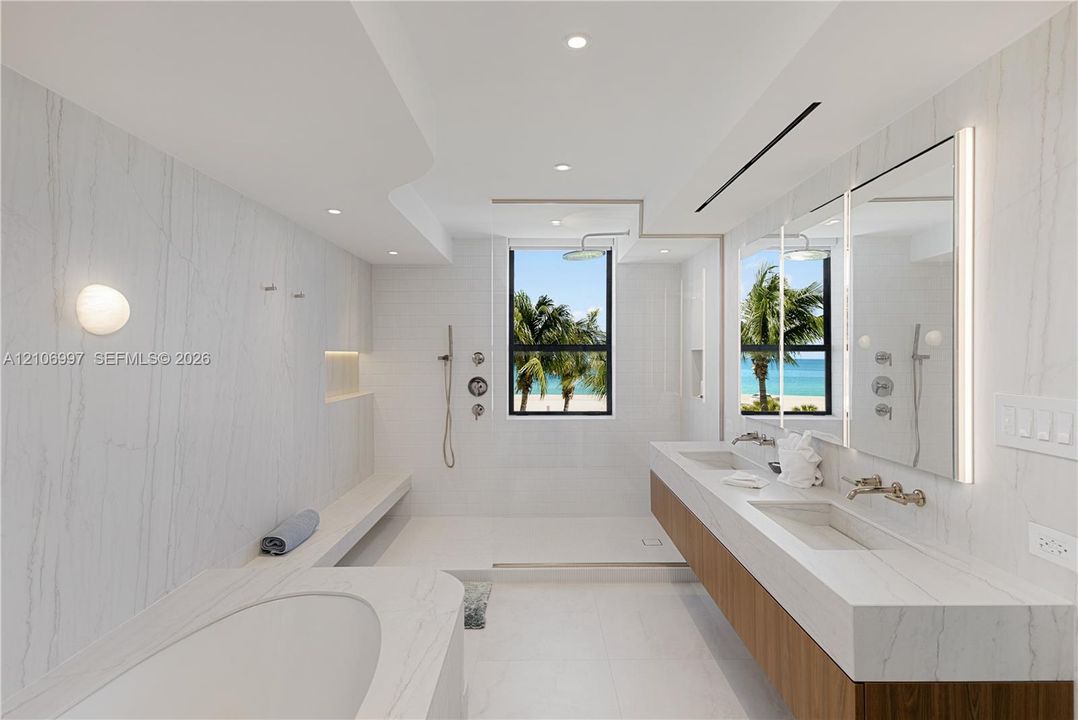 En Venta: $6,900,000 (4 camas, 3 baños, 3567 Pies cuadrados)
