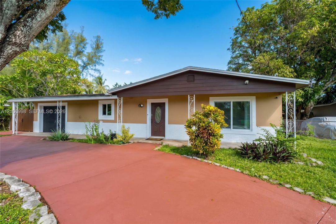 На продажу: $535,000 (3 спален, 2 ванн, 1950 Квадратных фут)