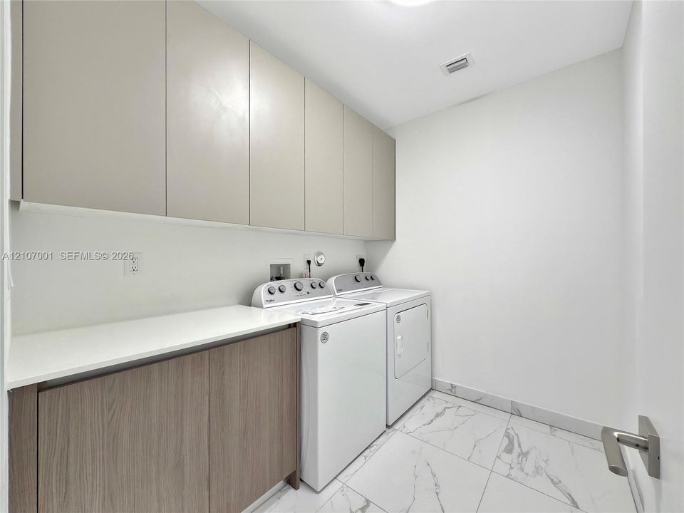 На продажу: $525,000 (3 спален, 2 ванн, 1874 Квадратных фут)