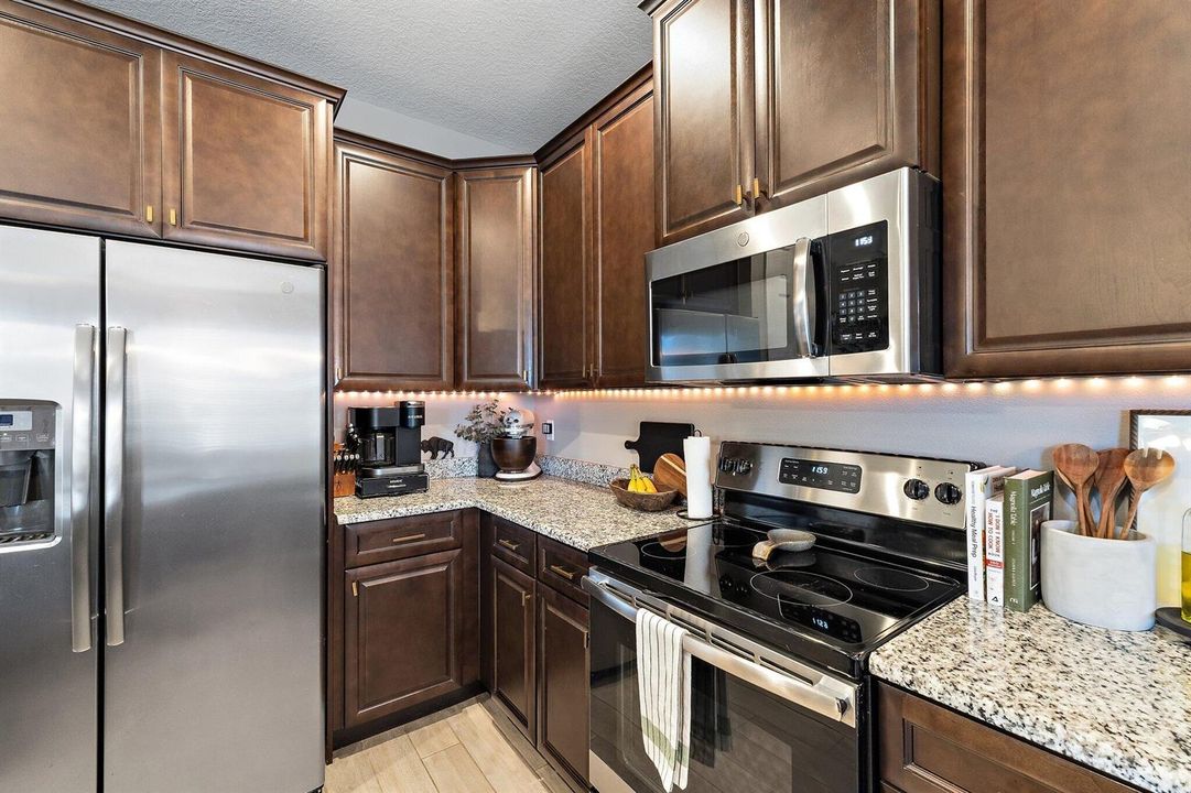 042-1293869thStN-WestPalmBeach-SMALL