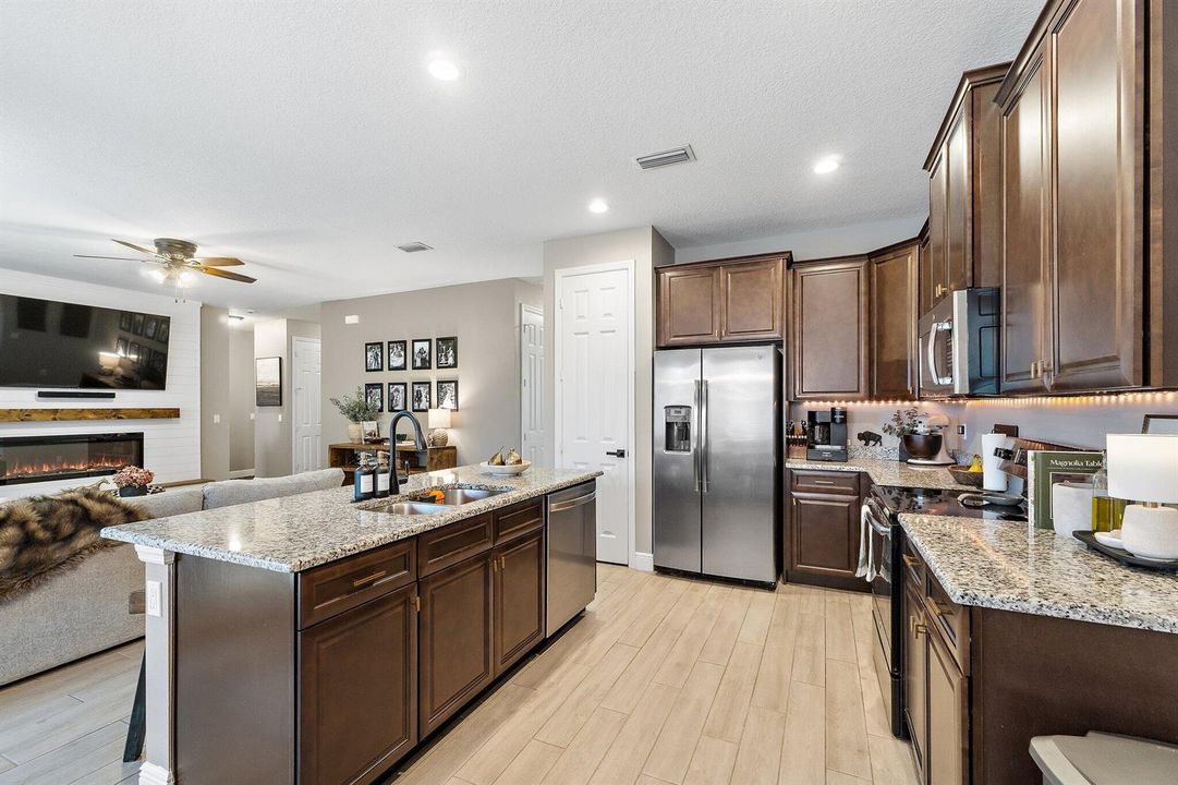 041-1293869thStN-WestPalmBeach-SMALL