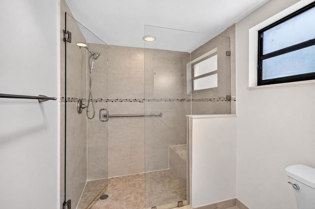 08_Primary_bathroom_shower