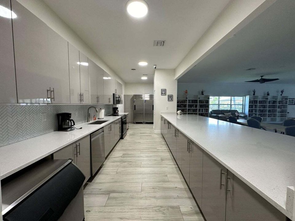 23_Community_clubhouse_kitchen_Original
