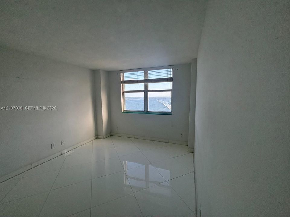В аренду: $4,500 (2 спален, 2 ванн, 1065 Квадратных фут)