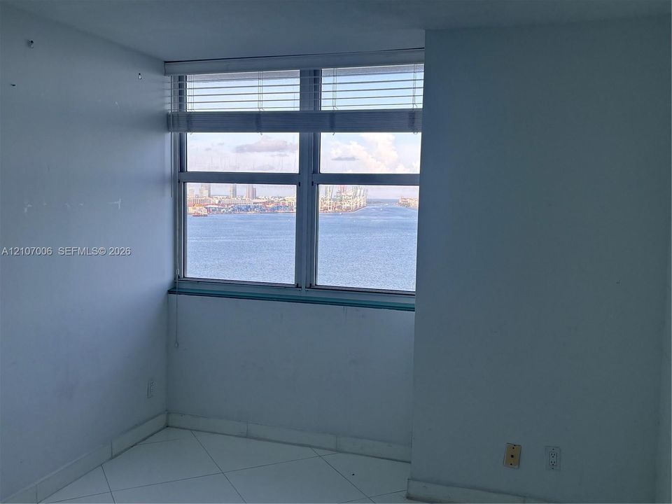 В аренду: $4,500 (2 спален, 2 ванн, 1065 Квадратных фут)