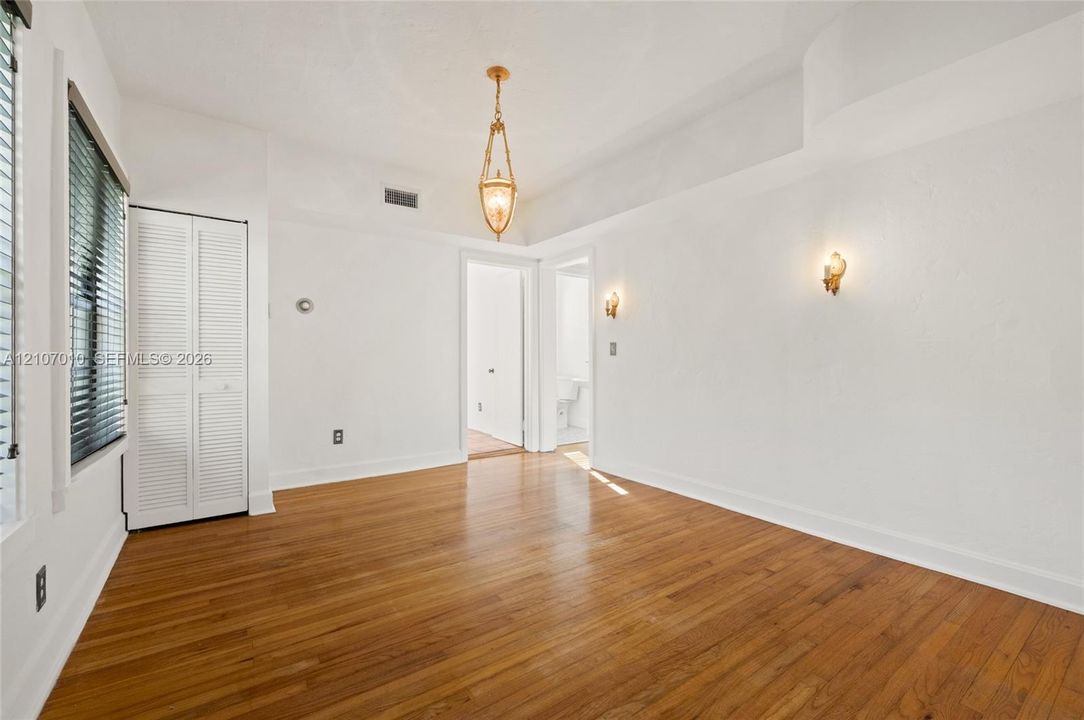 В аренду: $7,500 (4 спален, 2 ванн, 2288 Квадратных фут)