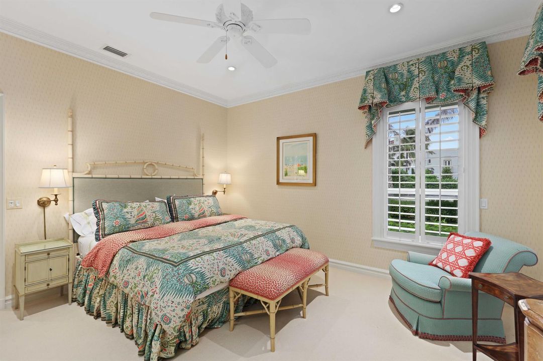 23 - Guest Bedroom 1