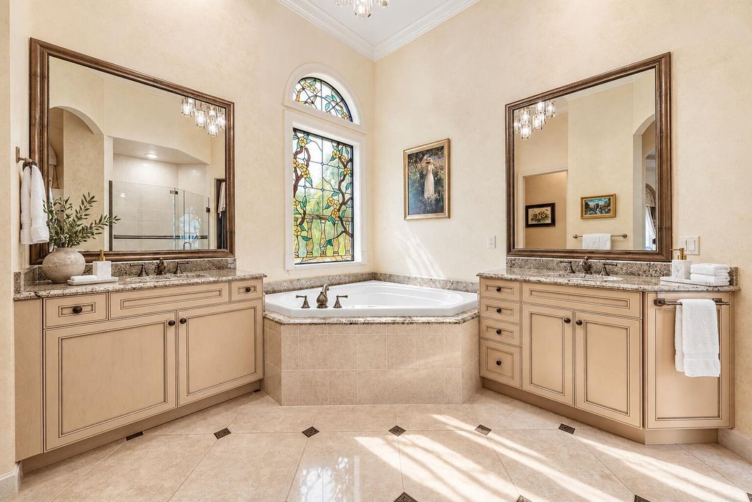 Guest House Dual Sinks and SOaking Tub