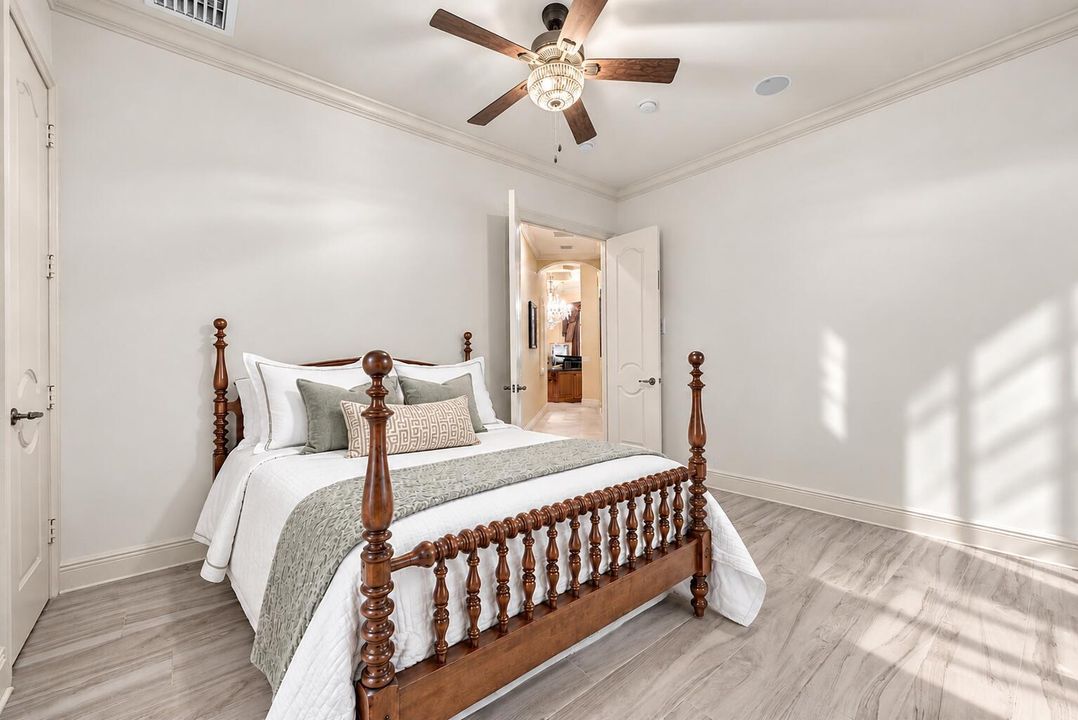 2nd Bedroom w/ Ensuite Bathroom