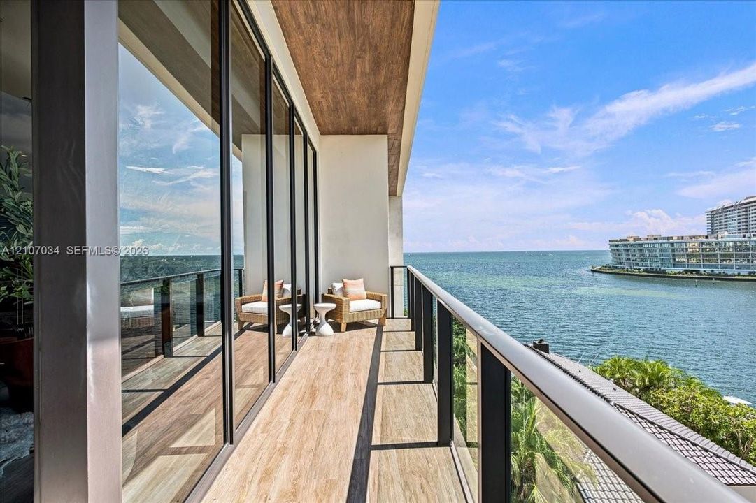 待售: $5,495,000 (4 贝兹, 5 浴室, 3886 平方英尺)