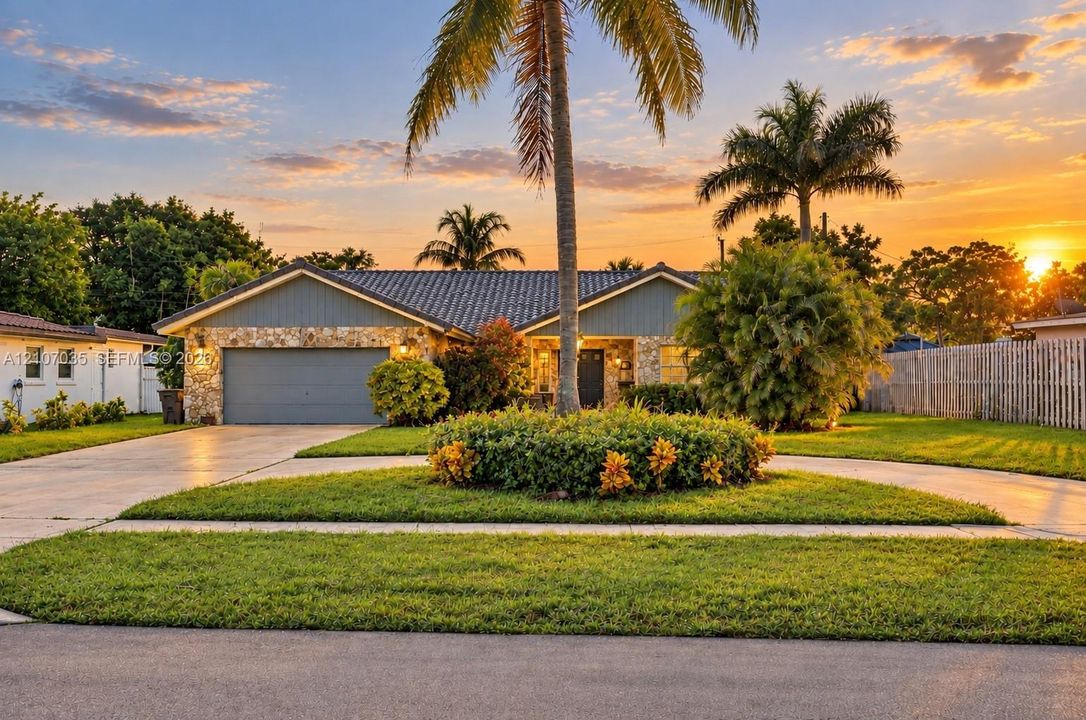 For Sale: $1,299,000 (5 beds, 3 baths, 2696 Square Feet)