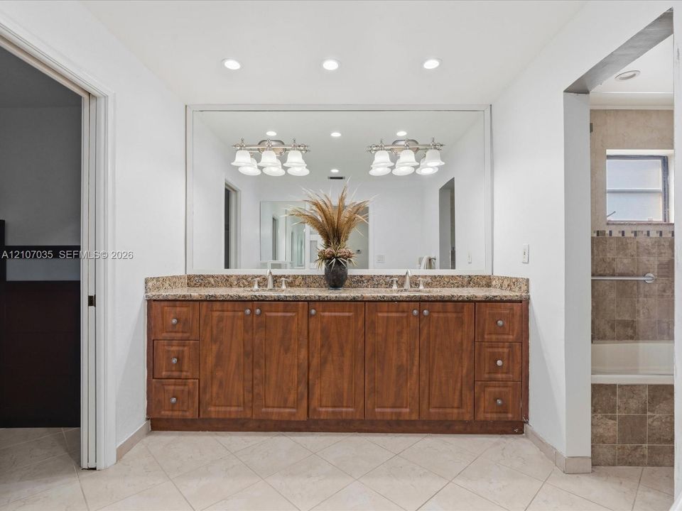 For Sale: $1,299,000 (5 beds, 3 baths, 2696 Square Feet)