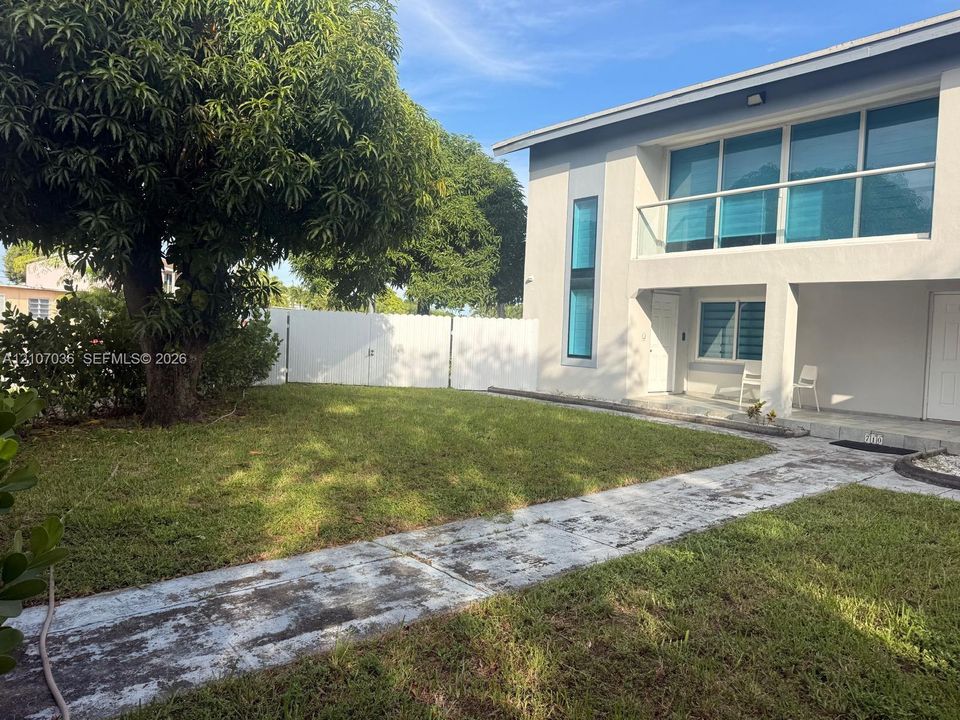 For Rent: $2,500 (2 beds, 2 baths, 0 Square Feet)