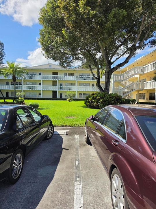 235 DORSET F - BYULDING EXTERIOR