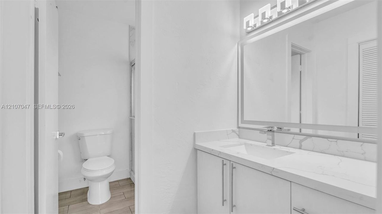 В аренду: $4,500 (4 спален, 2 ванн, 1702 Квадратных фут)