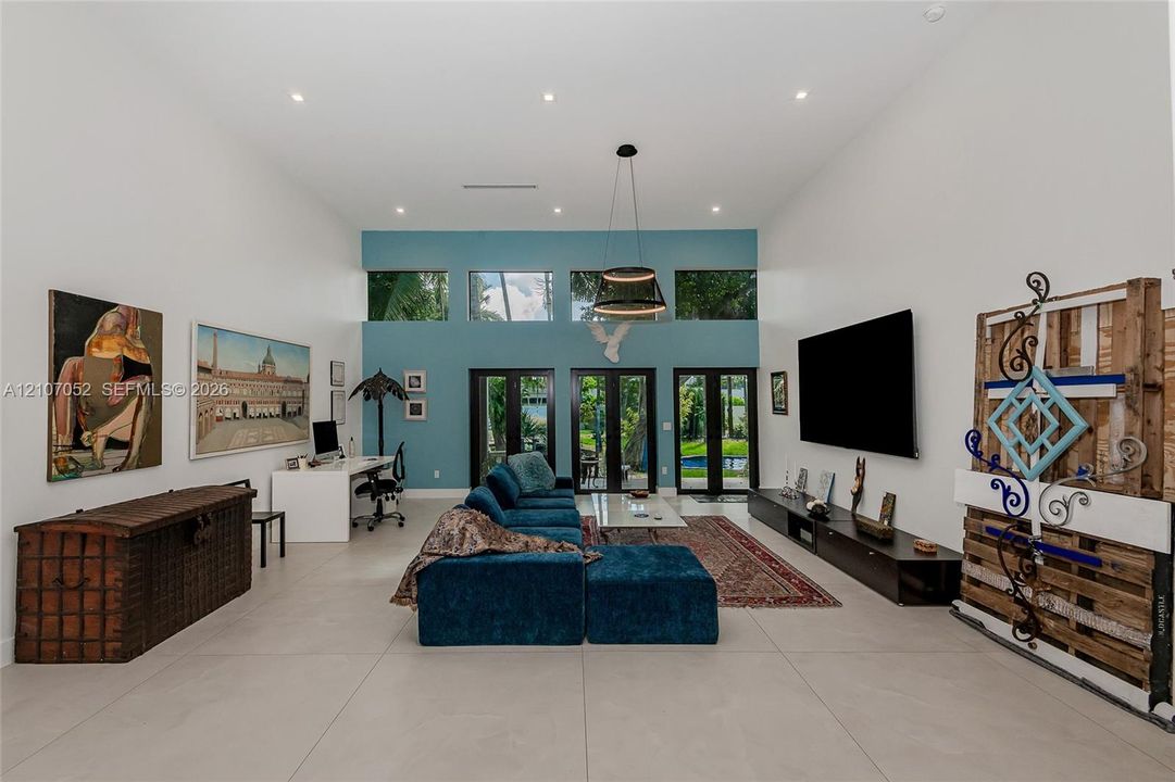 En Venta: $3,900,000 (2 camas, 3 baños, 3536 Pies cuadrados)