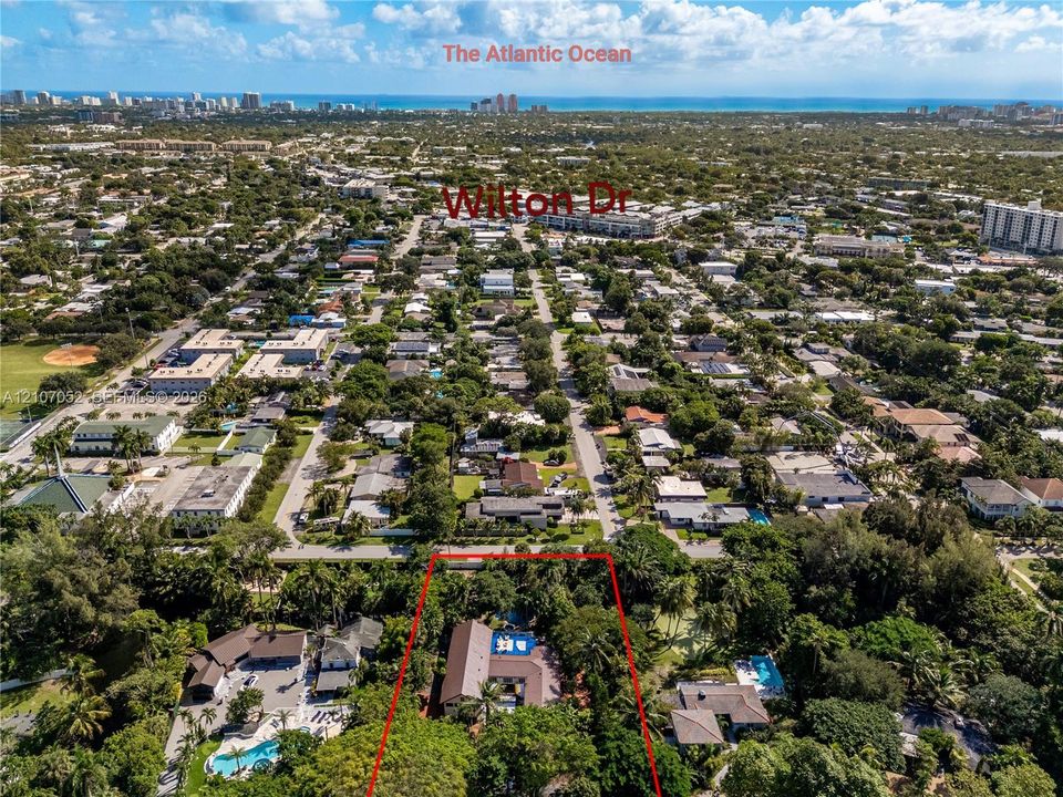 En Venta: $3,900,000 (2 camas, 3 baños, 3536 Pies cuadrados)