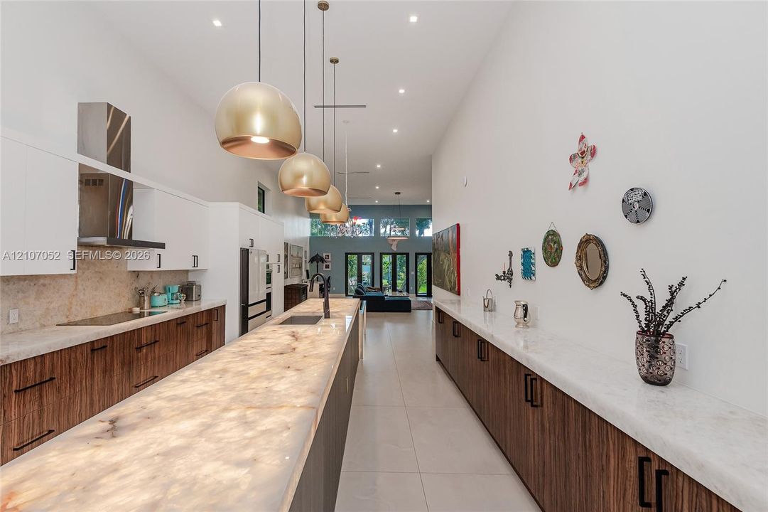 En Venta: $3,900,000 (2 camas, 3 baños, 3536 Pies cuadrados)