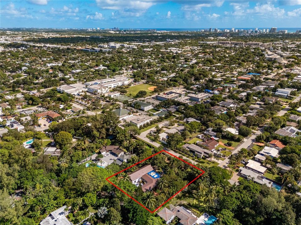 En Venta: $3,900,000 (2 camas, 3 baños, 3536 Pies cuadrados)