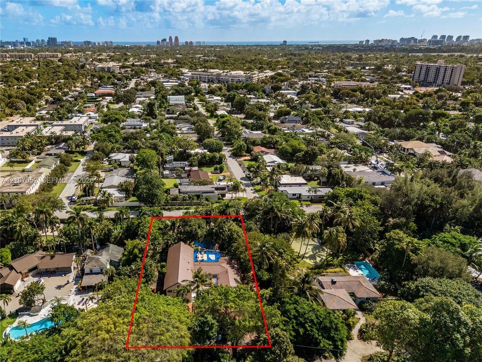 En Venta: $3,900,000 (2 camas, 3 baños, 3536 Pies cuadrados)
