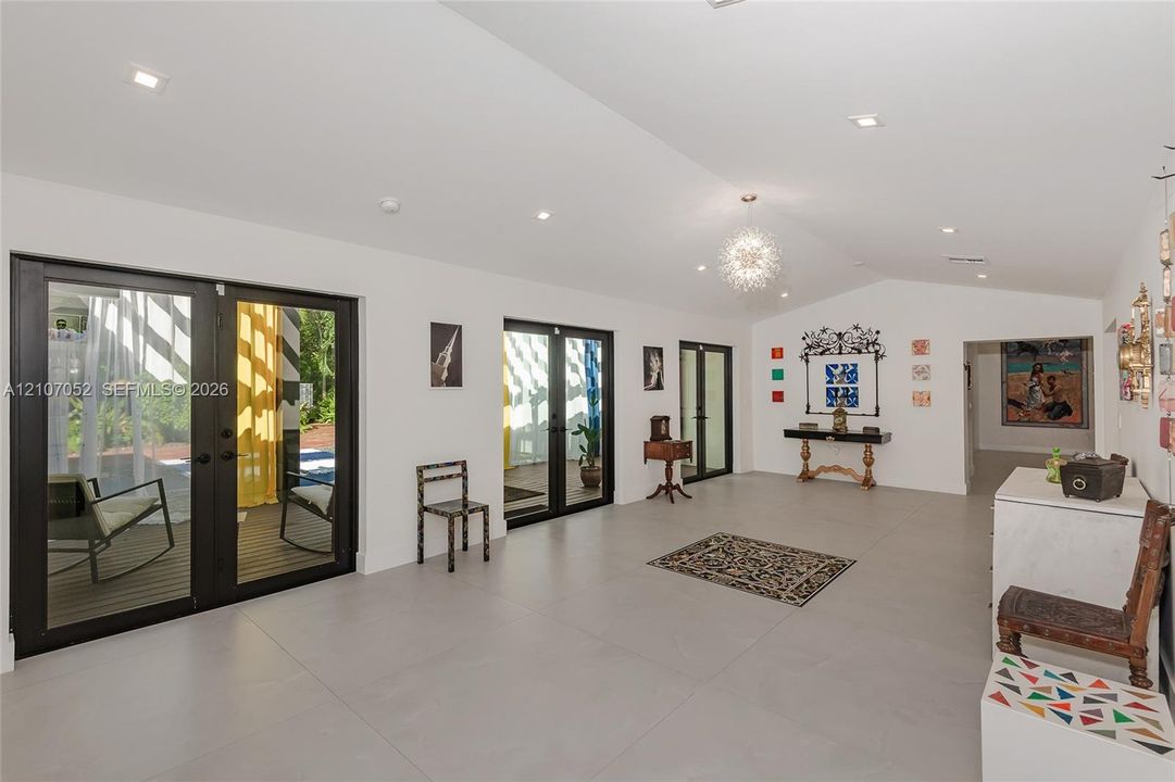 En Venta: $3,900,000 (2 camas, 3 baños, 3536 Pies cuadrados)