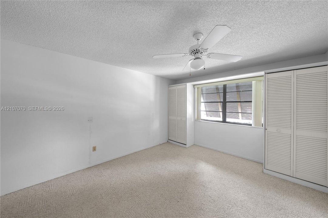 For Rent: $2,200 (1 beds, 1 baths, 833 Square Feet)