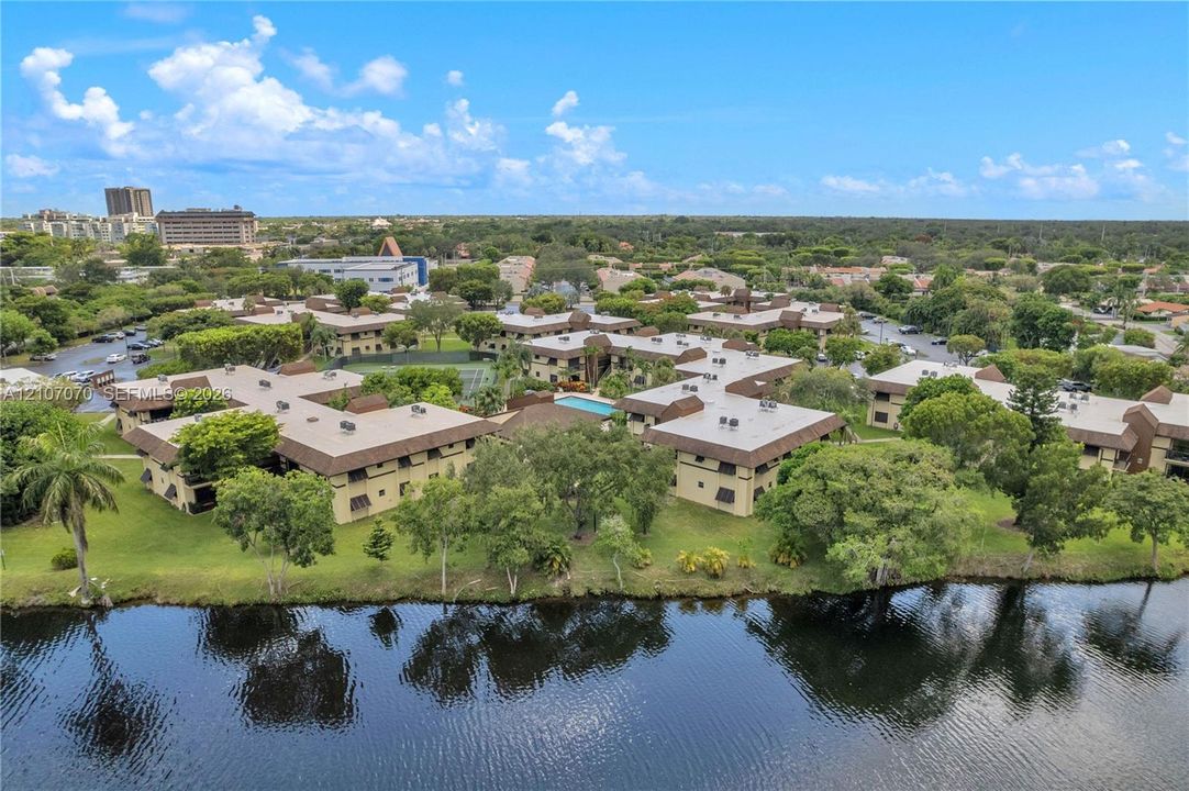 For Rent: $2,200 (1 beds, 1 baths, 833 Square Feet)