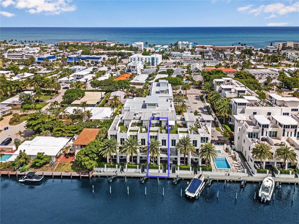 En Venta: $2,798,000 (4 camas, 4 baños, 3024 Pies cuadrados)