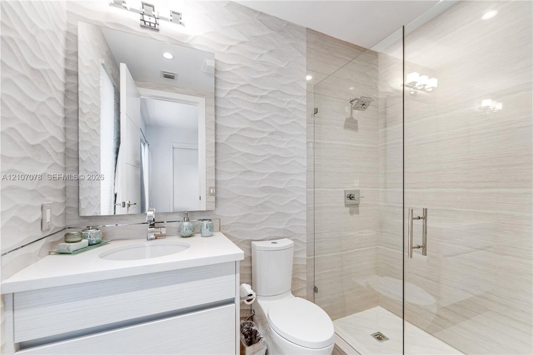 En Venta: $2,798,000 (4 camas, 4 baños, 3024 Pies cuadrados)