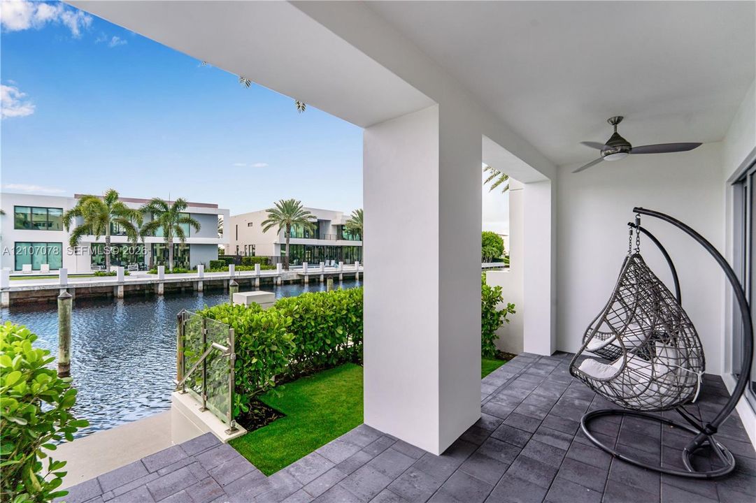 En Venta: $2,798,000 (4 camas, 4 baños, 3024 Pies cuadrados)