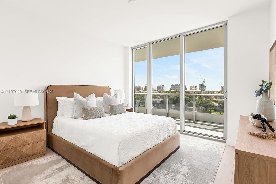 For Sale: $2,495,000 (3 beds, 3 baths, 1830 Square Feet)