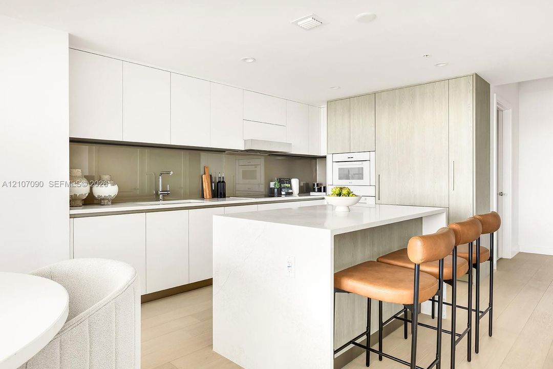 For Sale: $2,495,000 (3 beds, 3 baths, 1830 Square Feet)