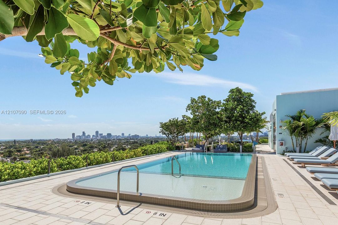 For Sale: $2,495,000 (3 beds, 3 baths, 1830 Square Feet)