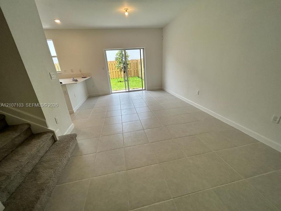 В аренду: $3,000 (3 спален, 2 ванн, 1533 Квадратных фут)