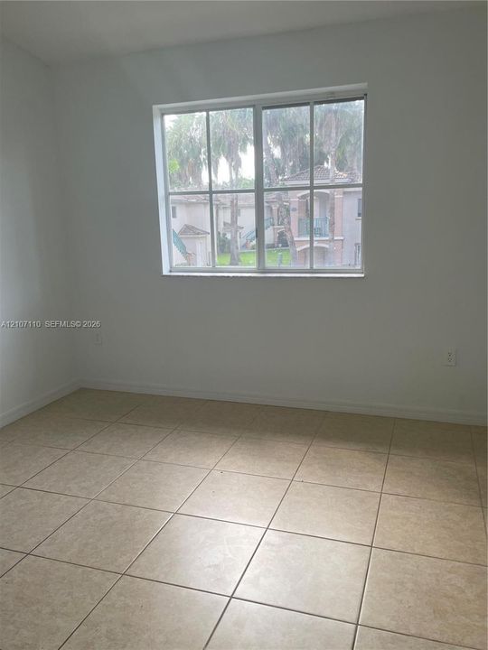 En Renta: $1,650 (2 camas, 2 baños, 815 Pies cuadrados)