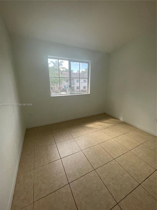 En Renta: $1,650 (2 camas, 2 baños, 815 Pies cuadrados)