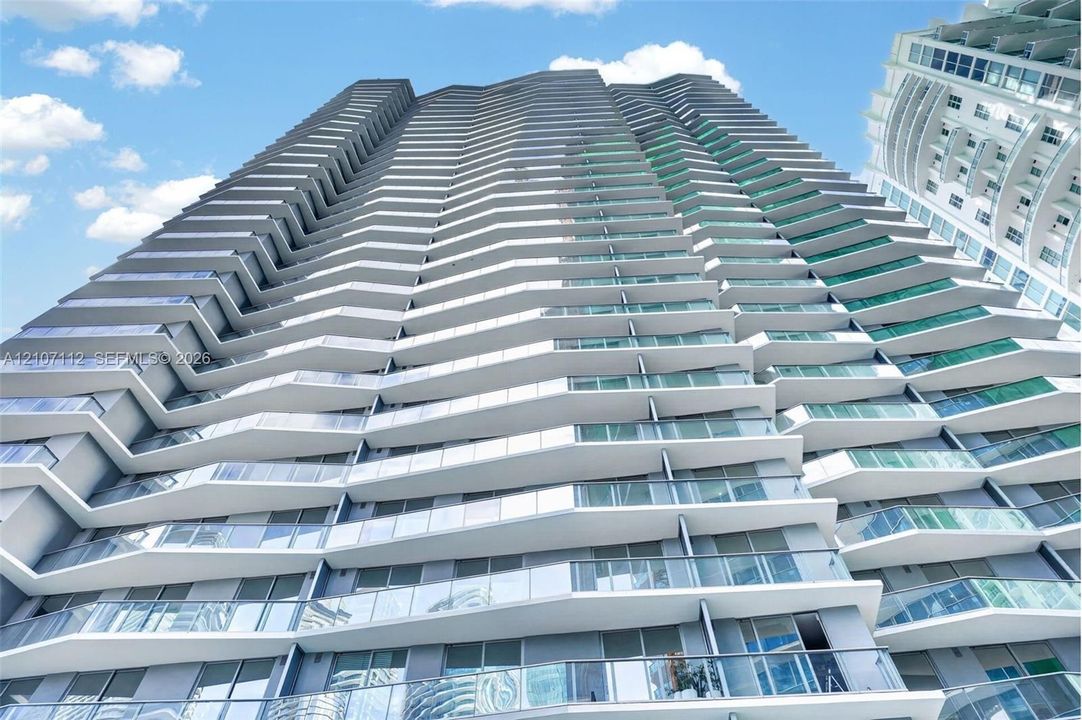 В аренду: $3,600 (1 спален, 1 ванн, 0 Квадратных фут)