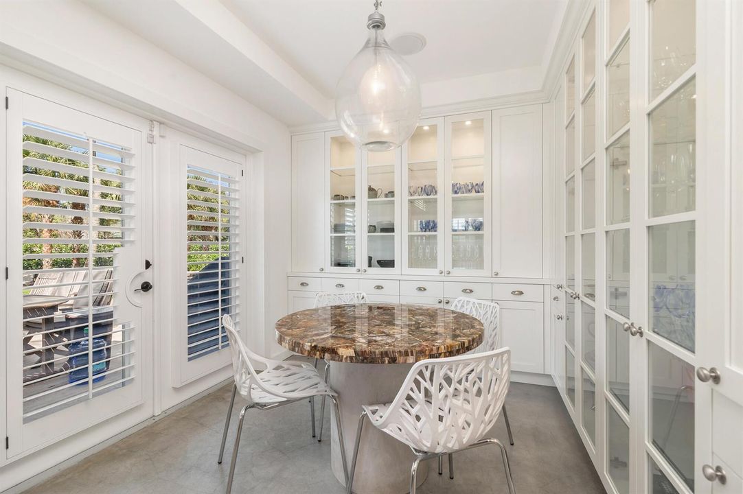 Breakfast Nook